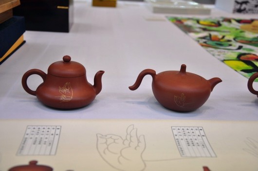 陶艺家李俊“花开见佛”紫砂作品亮相苏州创博会